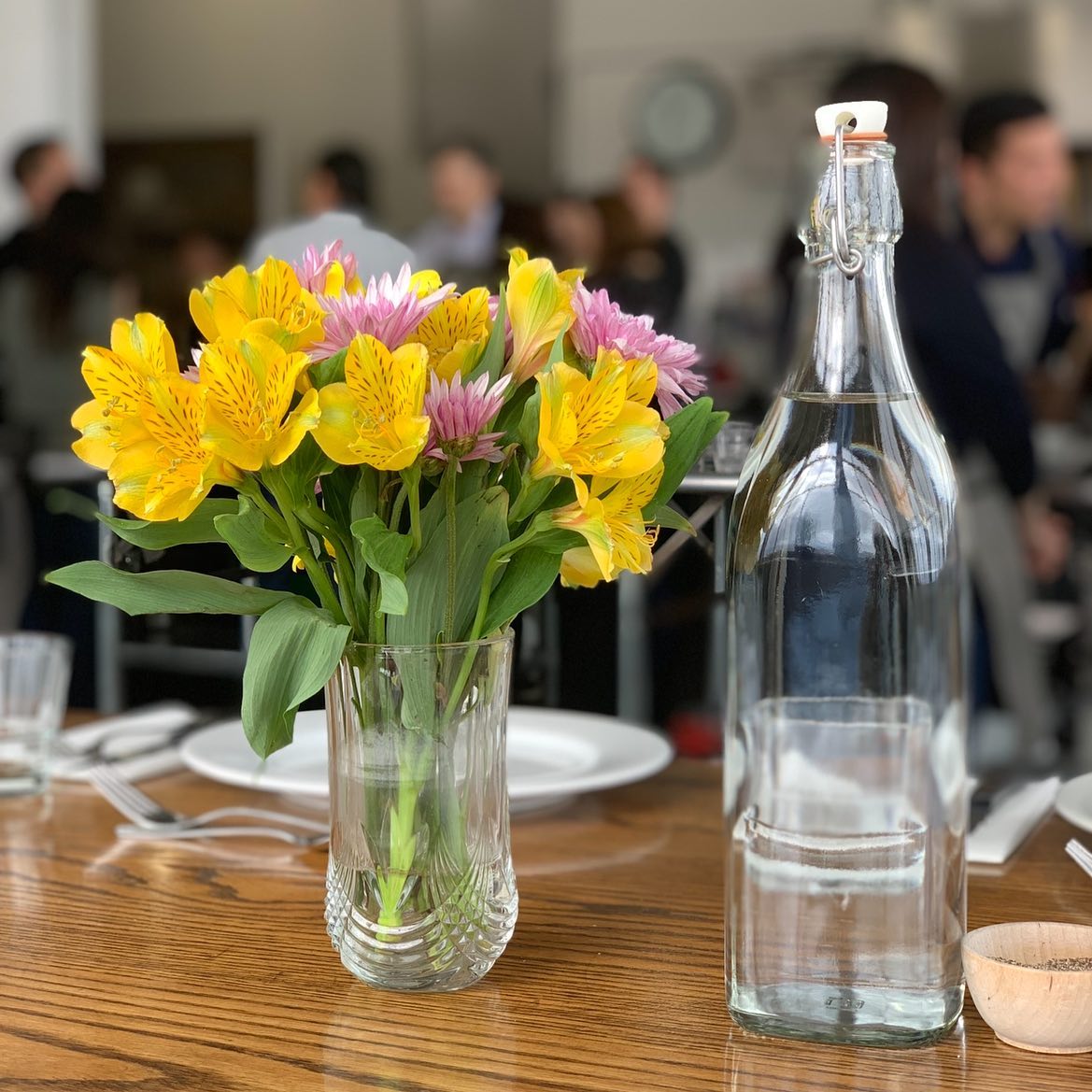 Spring menus are fresh and ready to launch in the HOG kitchen this week! We are so excited to have a steadily buzzing kitchen again. Come cook with us! Email tellmemore@handsongourmet.com to book your event.